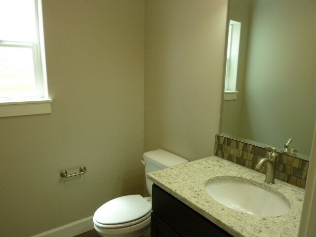 Foto del edificio - MOVE IN SPECIAL 1/2 OFF FIRST MONTHS RENT-...
