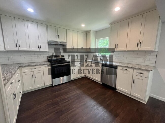 Building Photo - Fully Remodeled 2 Bedroom 2 Bath in Gun Ba...