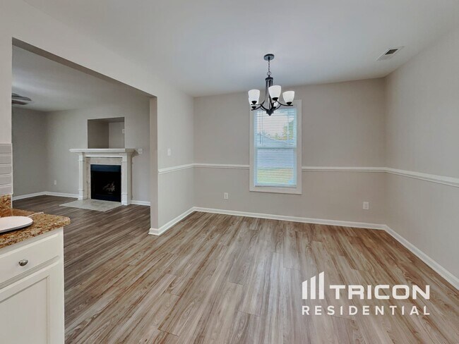 Building Photo - 144 Crown Side Dr