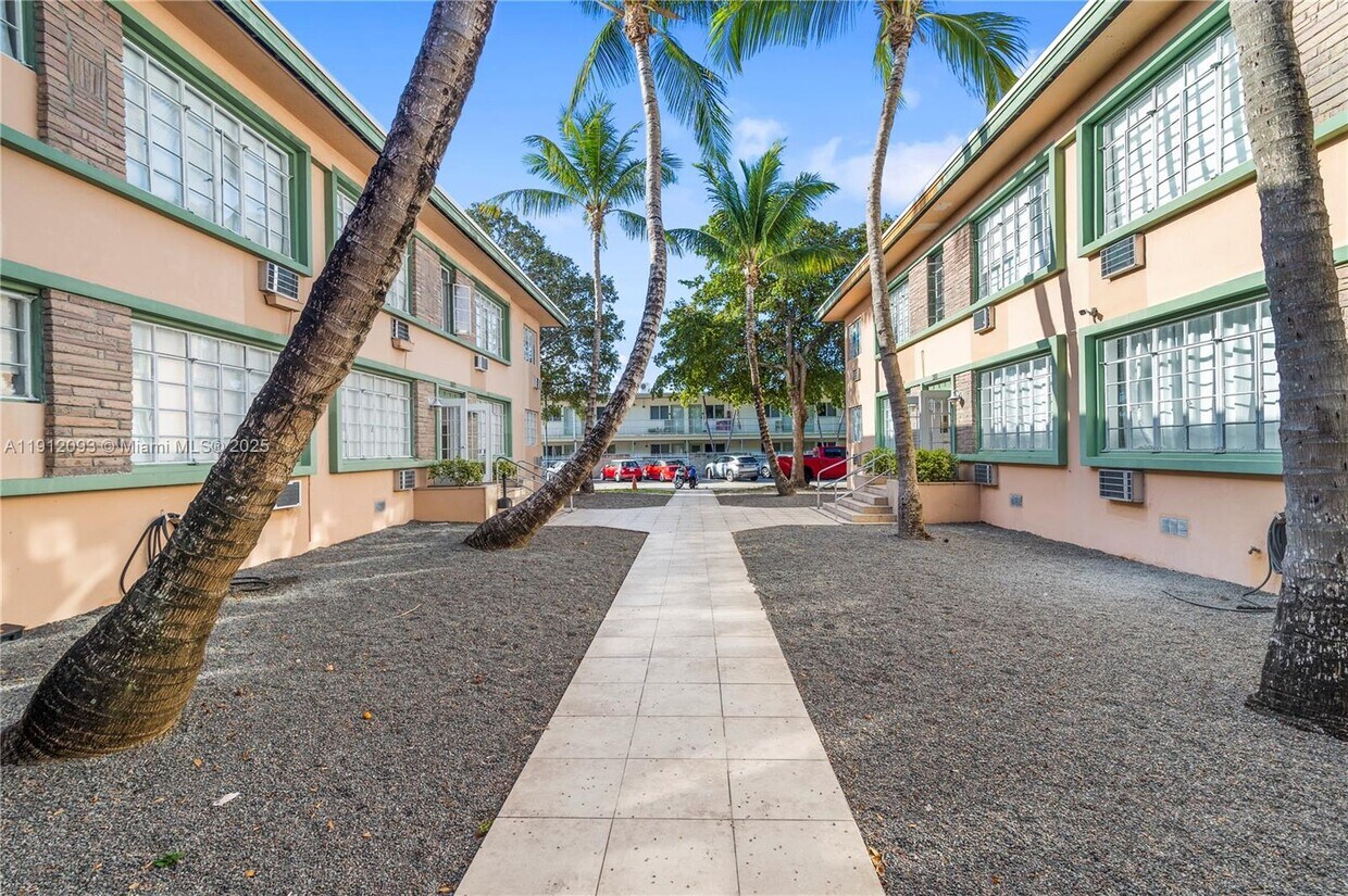 Foto principal - 301 86th St