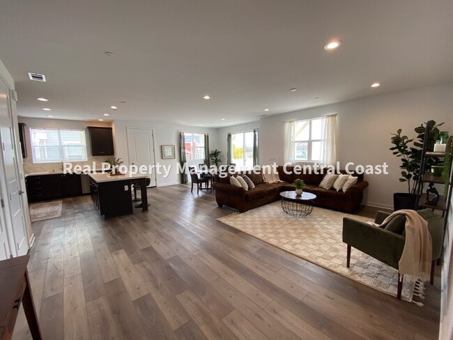 Building Photo - LEASE PENDING - Righetti Ranch 3Bed, 2.5 B...