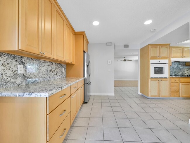 Photo - 36444 Peugeot Pl House