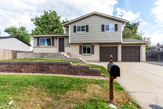 Building Photo - 6580 W 74th Pl