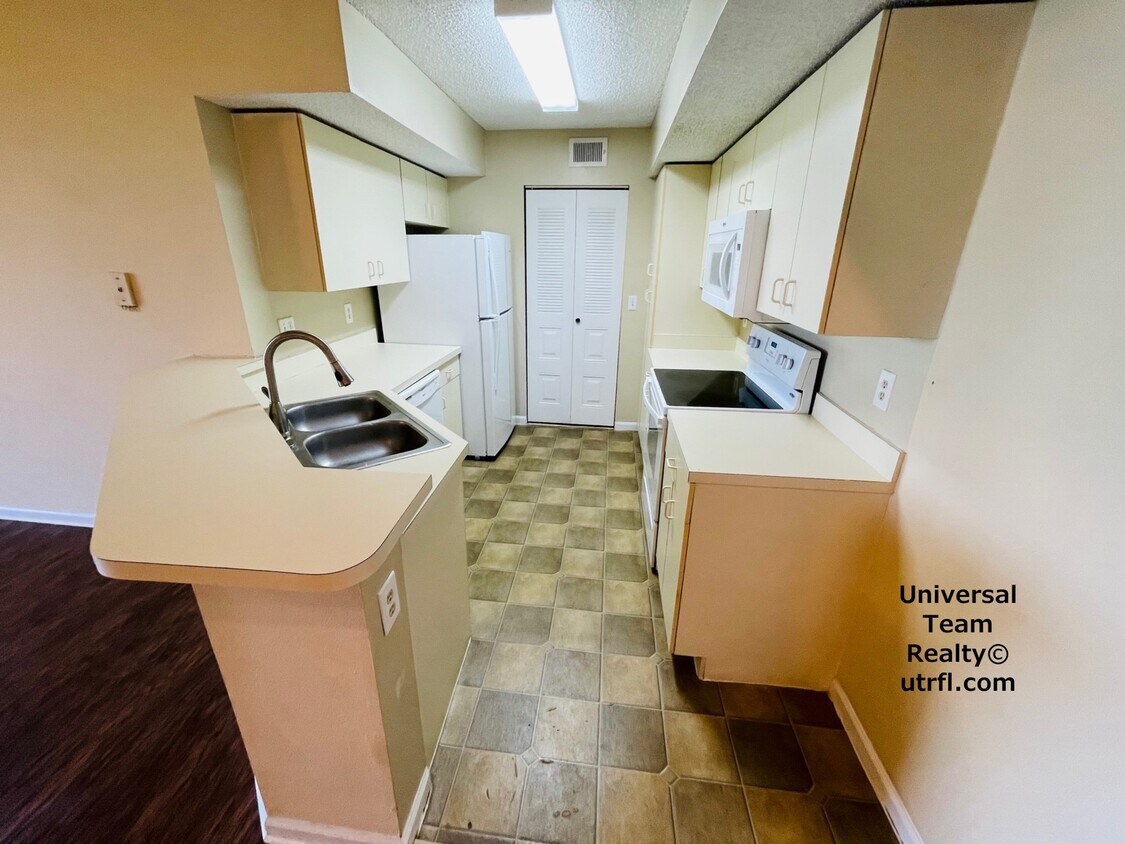 13615 Eagle Ridge Dr, Fort Myers, FL 33912 Townhome Rentals in Fort