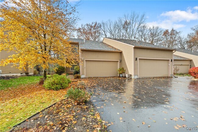 Foto del edificio - 8614 Wrenwood Cir