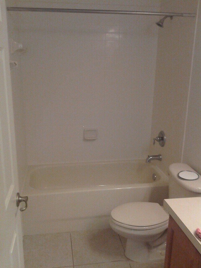 Foto del edificio - "Charming 3 Bed, 2.5 Bath Rental in Riverv...
