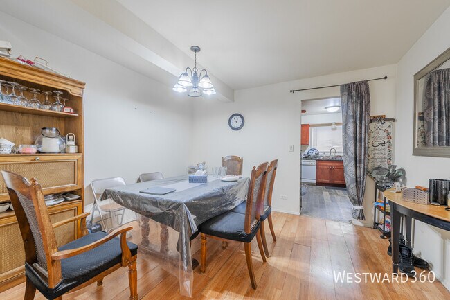 Foto del edificio - 10409 Dearlove Rd