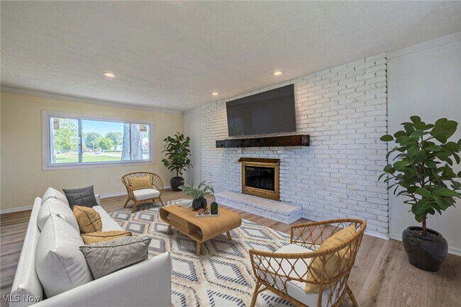 Foto del edificio - 34690 Beachpark Dr