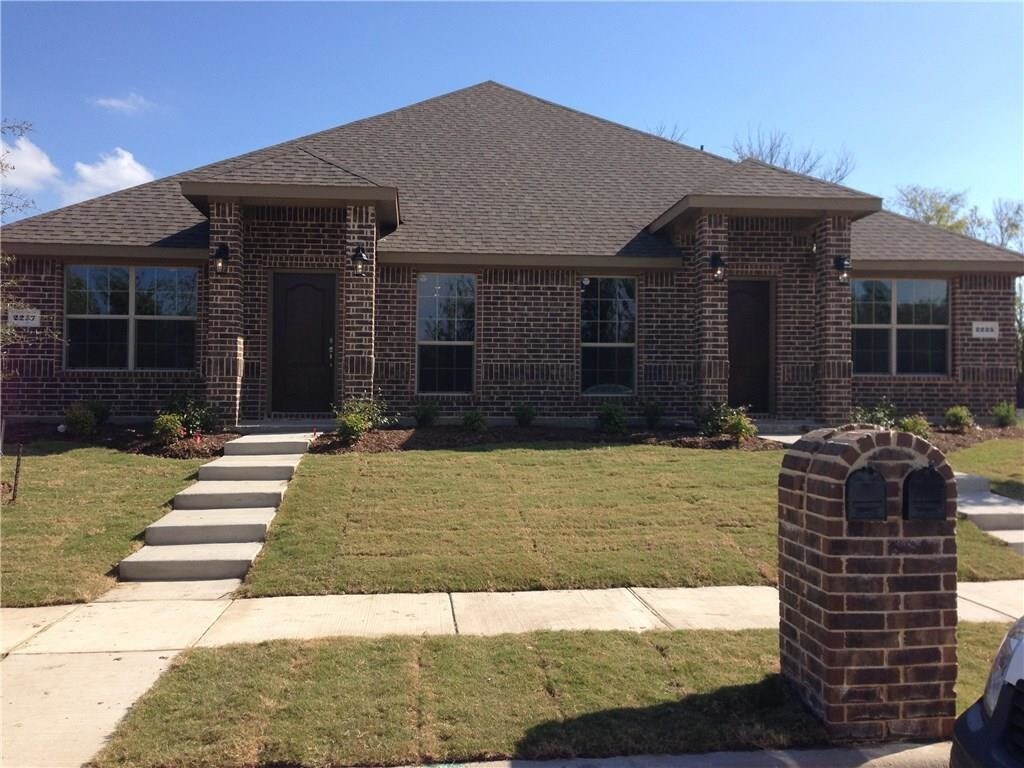 Primary Photo - 2227 Colby Ln