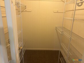 Building Photo - 5604 Bertha Dr Building Photo - 5604 Bertha Dr