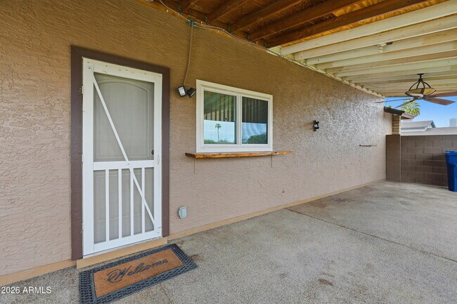 Foto del edificio - 1805 W Curry Dr