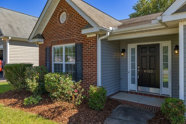 Foto del edificio - Charming Residence with Modern Amenities and Community center access