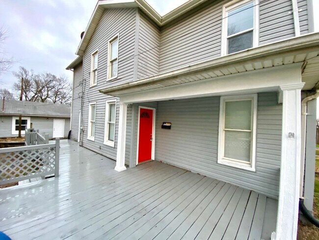 Building Photo - Newly Remodeled Single Family in Middletow...