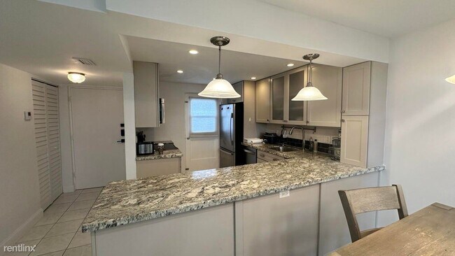 Foto del edificio - 3 br, 2 bath House - 5500 NW 2nd Ave Apt 424