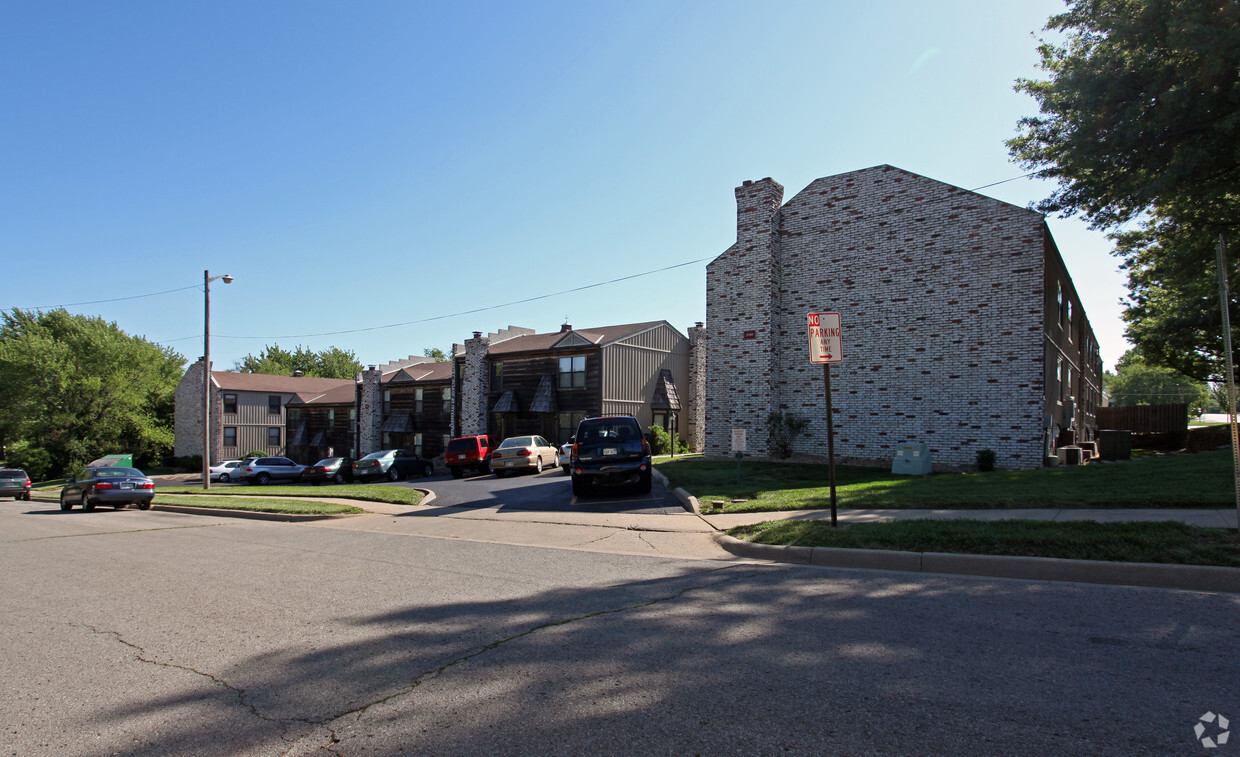 Primary Photo - Briarcliff Apartments