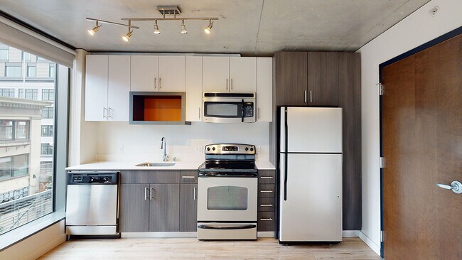 Interior Photo - Griffis Seattle Waterfront