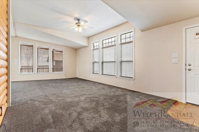 Foto del edificio - Beautiful 3 Bed 2 Bath Townhome in West Haven