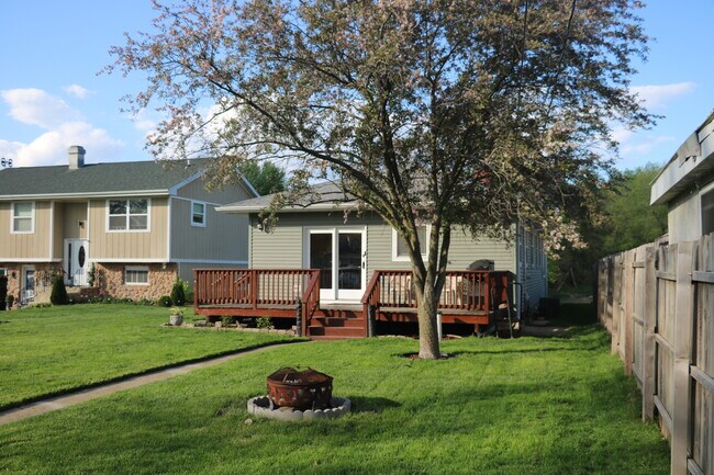 Foto del edificio - 42527 N Forest Ln