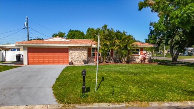 Foto del edificio - 1469 S Hillcrest Ave