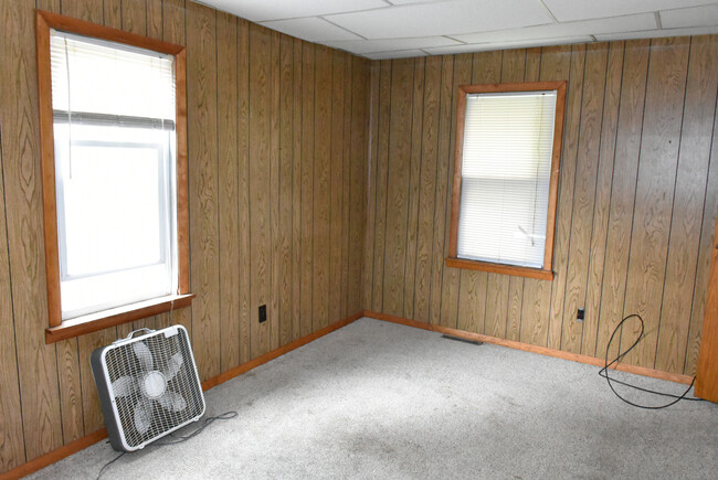 Building Photo - 718 Highland Ave