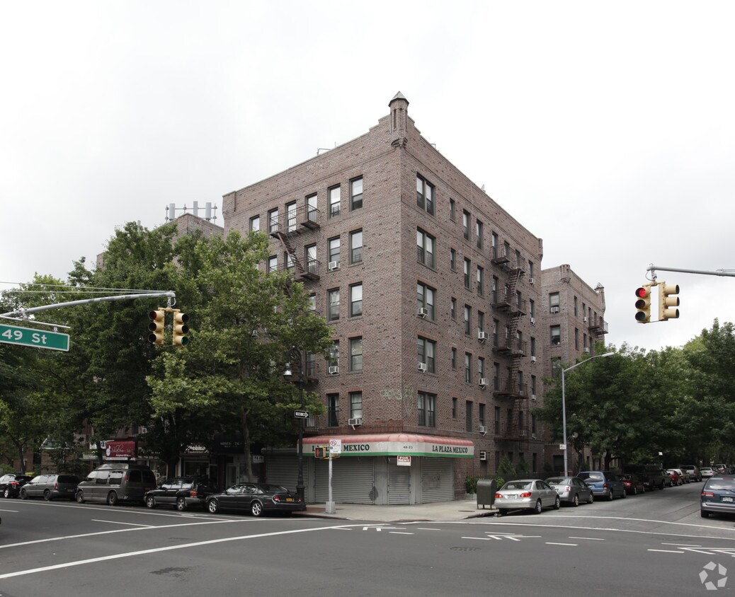Foto principal - 4819 Skillman Ave