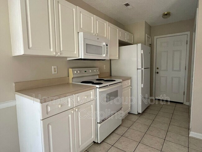 Building Photo - 12713 Cumberland Crest Dr
