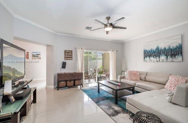 Foto del edificio - 5675 NW 120th Ter