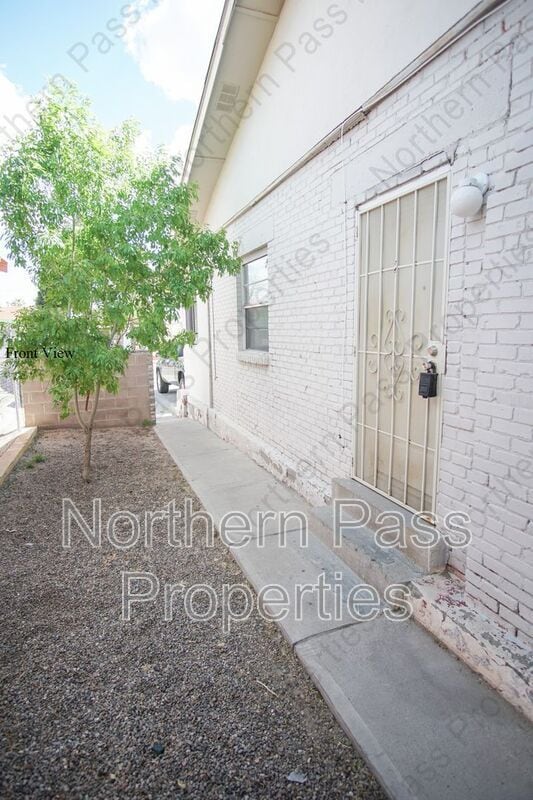 Foto del edificio - 3403 Pershing Dr