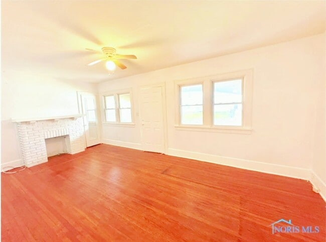 Foto del edificio - 2149 Alvin St