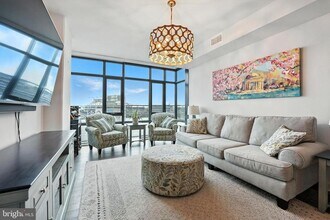 Building Photo - 70 N St SE