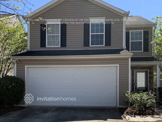 Building Photo - 2730 Englewood Dr
