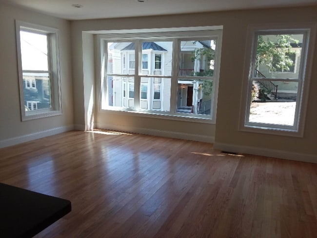 Building Photo - 2 Judge Street Path