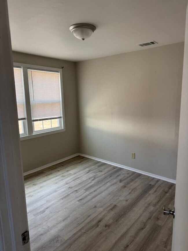 Foto del edificio - Completely renovated 2 bedroom in desirable North Augusta Neighborhood