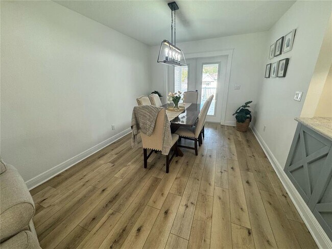 Foto del edificio - 8209 Malvern Cir