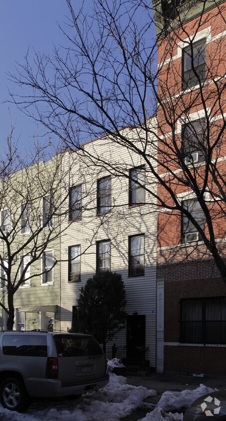 Primary Photo - 81 Freeman Street
