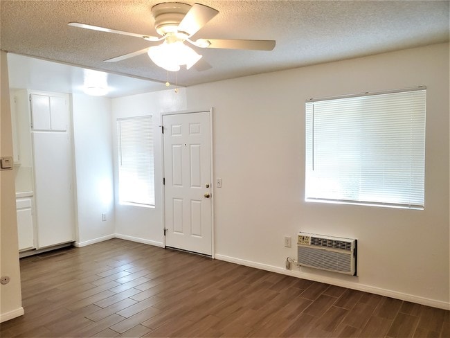8816 Laurel Canyon Blvd Unit 0001, Los Angeles, CA 91352