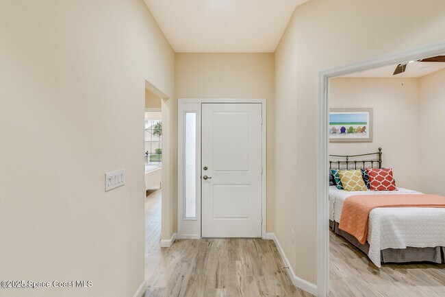 Building Photo - 3180 Constellation Dr