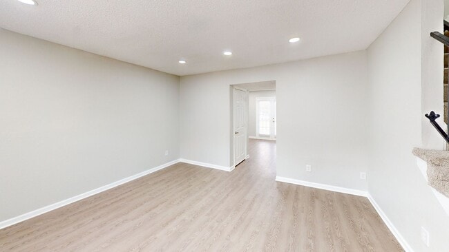 Interior Photo - Crystal at Harwell