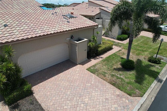 Building Photo - 2339 Harbour Oaks Dr