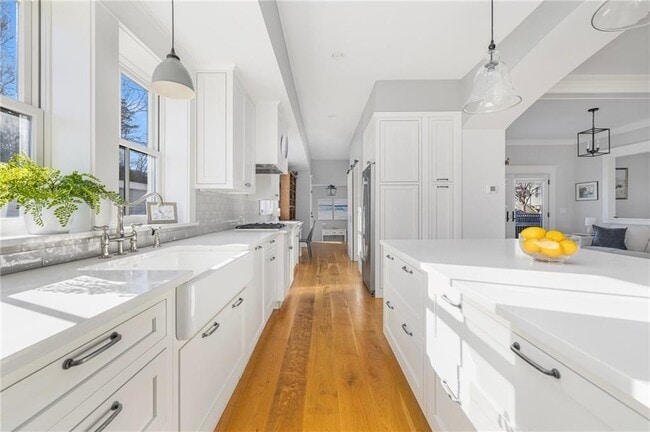 Foto del edificio - 131 Eustis Ave