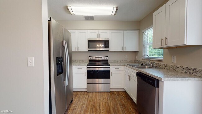 Building Photo - 3 br, 1 bath House - 6137 Rocky Trail Styl...