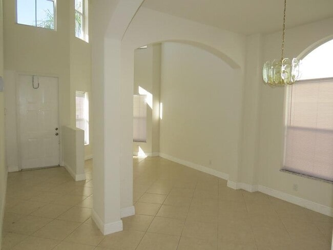 Building Photo - 5101 Prairie Dunes Village Cir