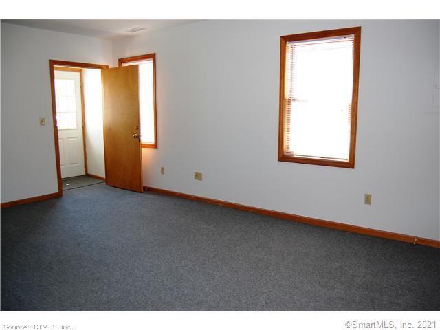 Building Photo - 2557 Whitney Ave