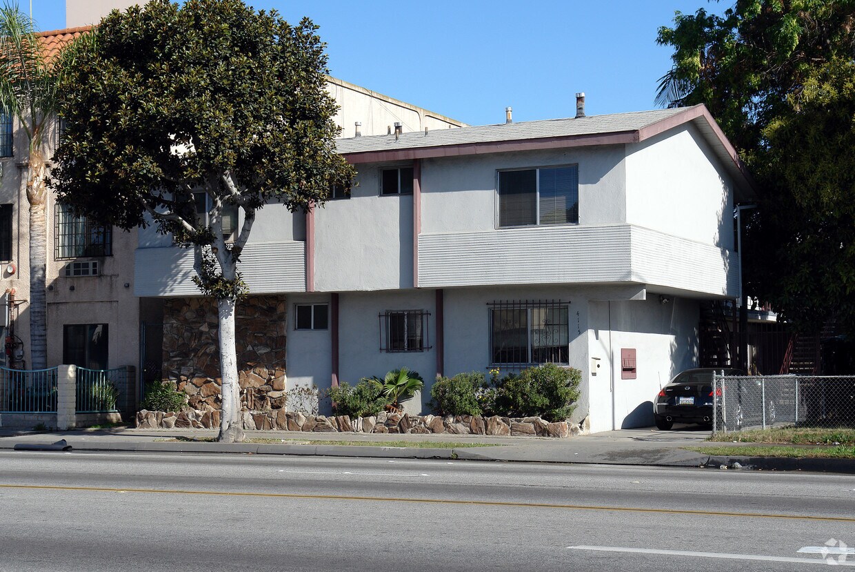 Primary Photo - 4115 W Century Blvd