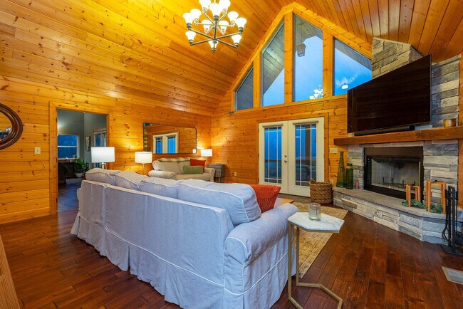 Foto del edificio - 629 Cherry Hill Dr