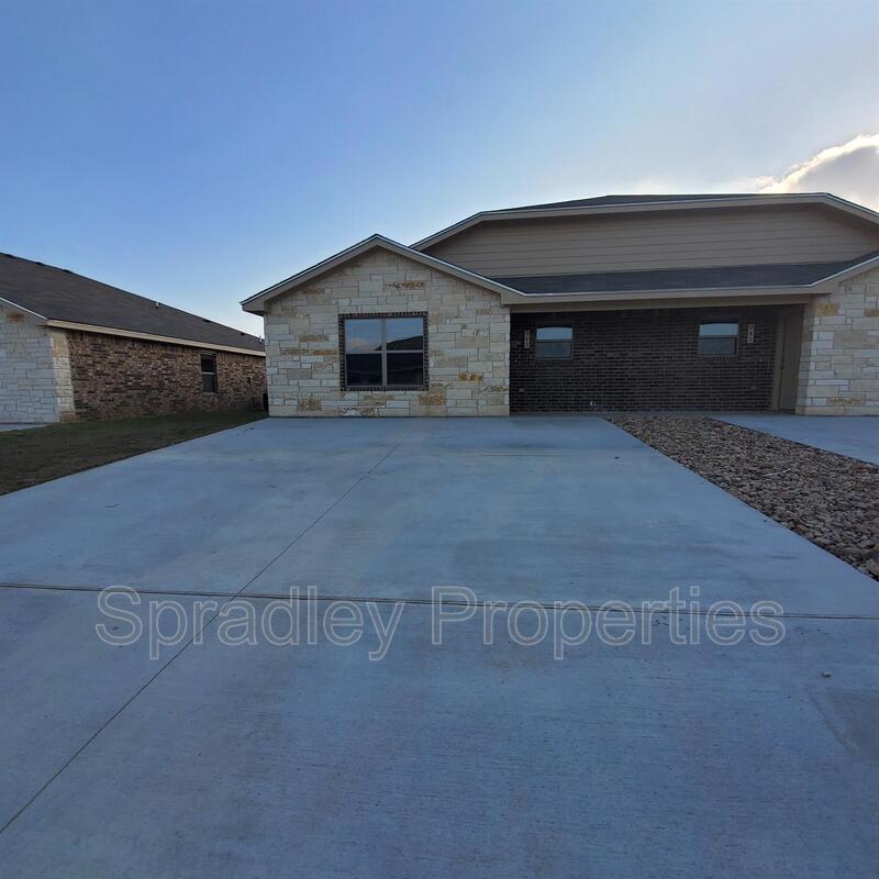 943 Laila Ln, Belton, TX 76513 Condo for Rent in Belton, TX