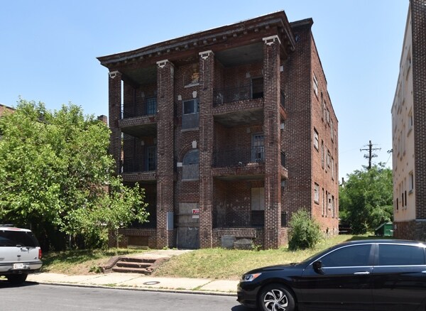 Foto del edificio - 2427 Callow Ave