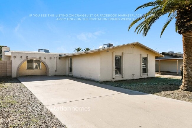 Building Photo - 429 E 10th Dr