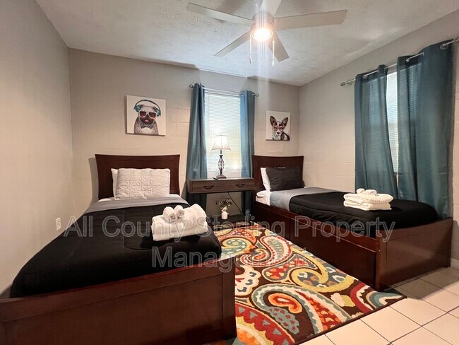 Foto del edificio - 521 SE 14th Terrace
