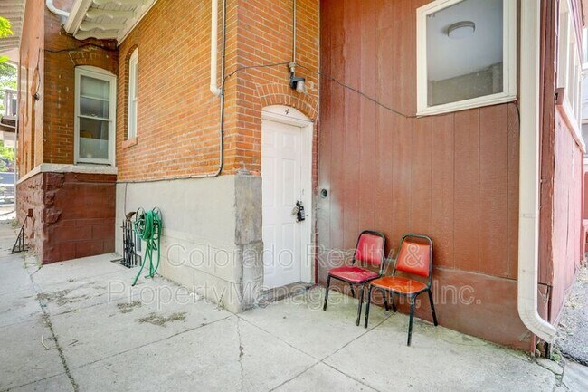 Foto del edificio - 1025 N Clarkson St